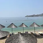 Aquamarine Sea View *