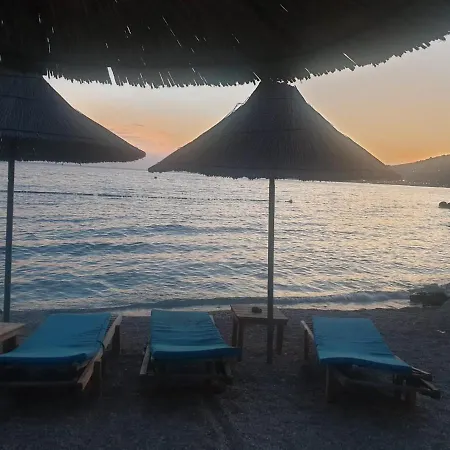 Aquamarine Sea View Саранда
