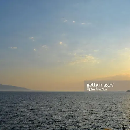 Aquamarine Sea View Apartment *