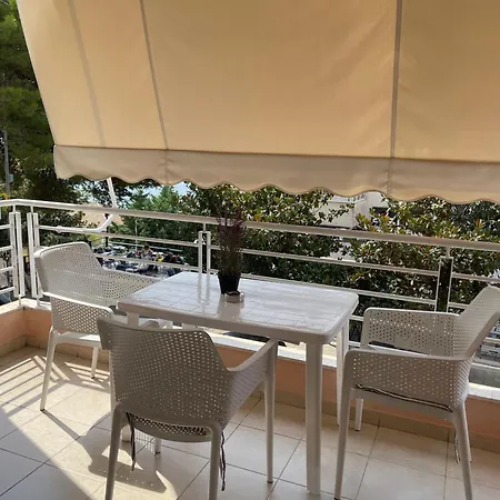 Aquamarine Sea View Apartment Sarande